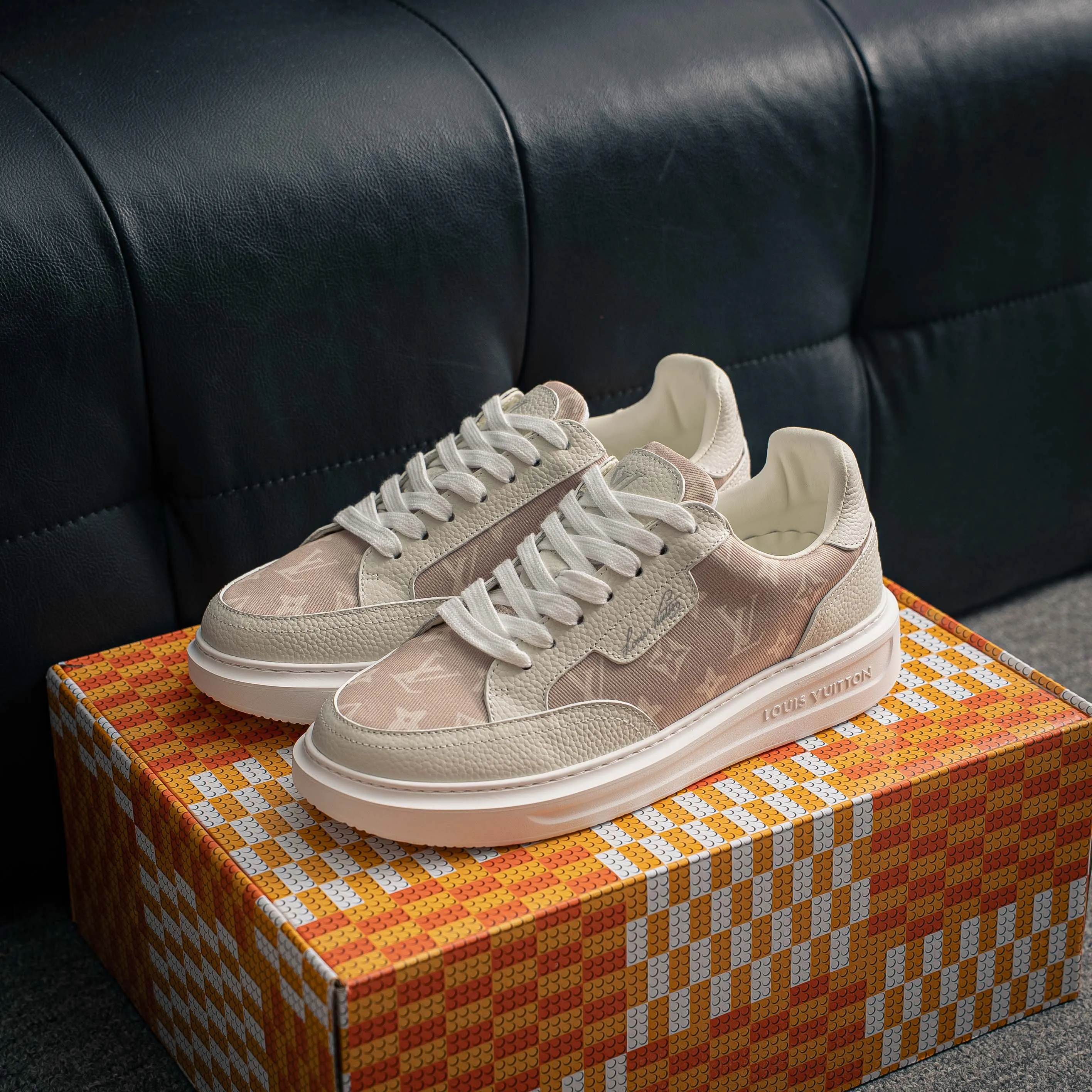 # LOUIS VUITTON Beverly Hills Cowhide Leather Lace-Up Low-Top Skate Shoes Shoes ，